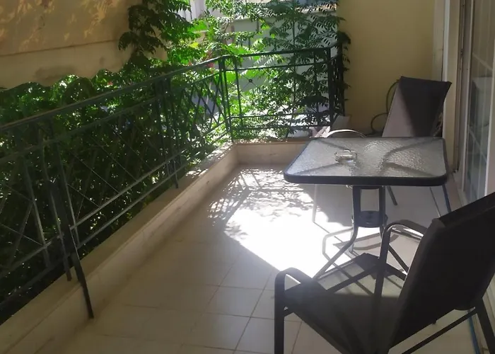 Pavlos 1st Floor In * كالاماتا