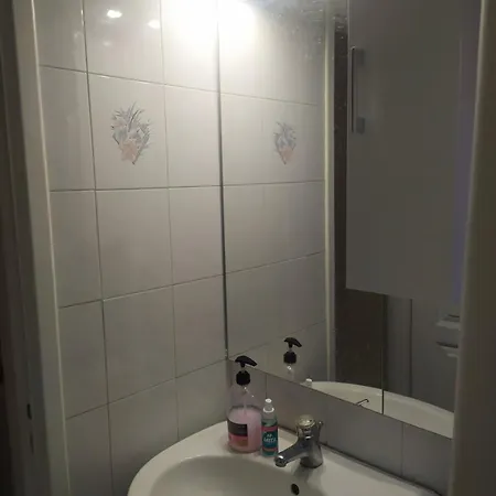 Pavlos 1st Floor In Apartamento